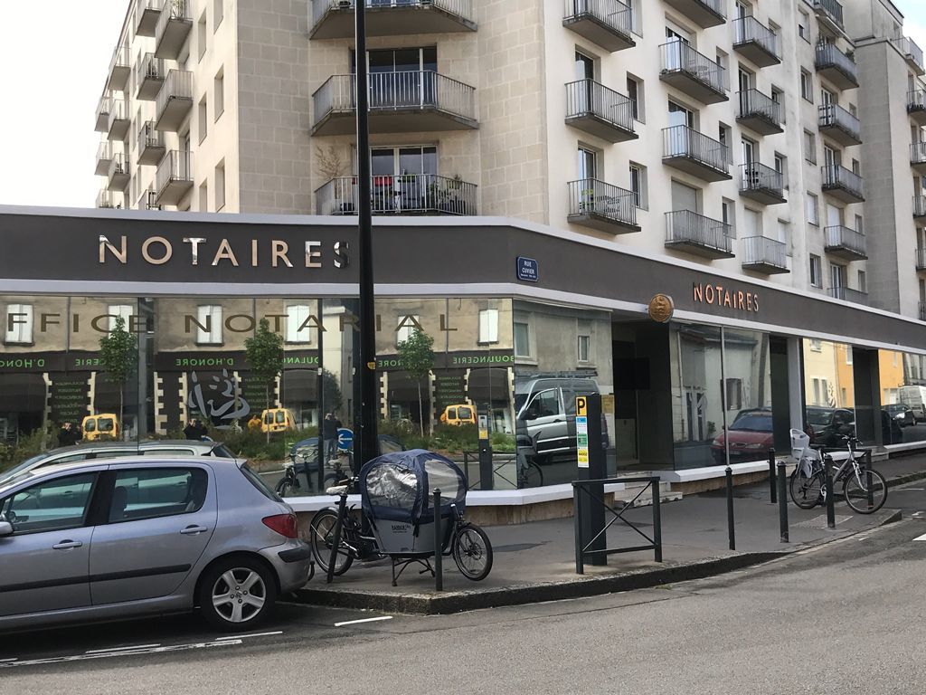 Décoration de la vitrine Office Notarial de côté