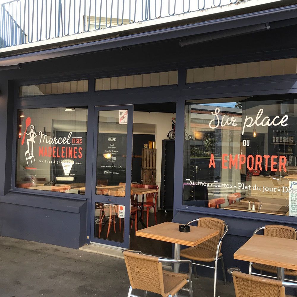 Vitrine Marcel et ses madeleines