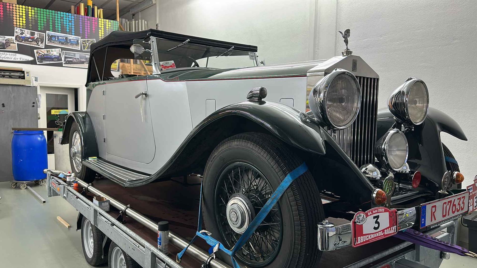 Restaurierung des Lacks eines Oldtimer-Autos