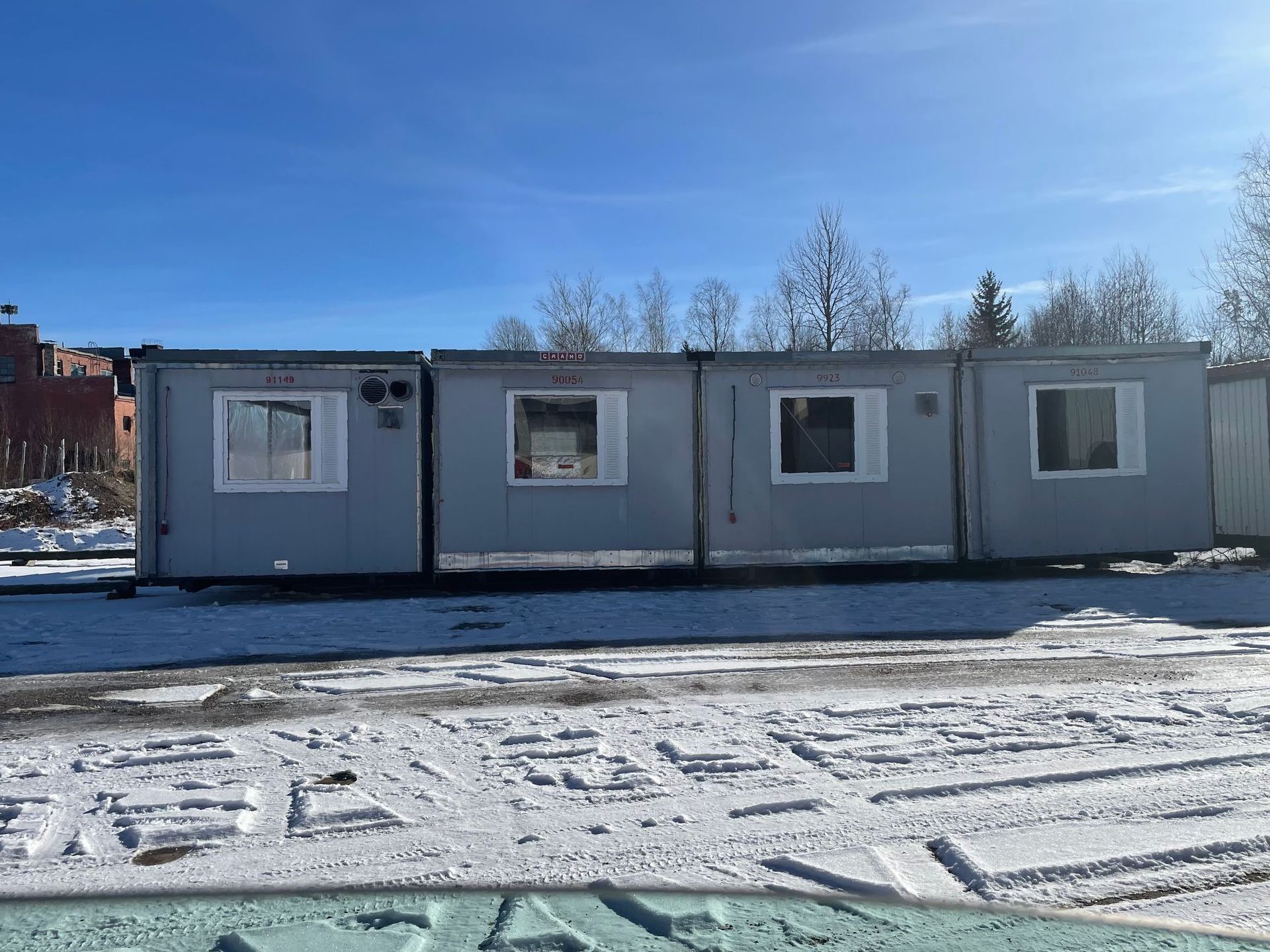 Luo Alt-tekstitunnisteet hakukoneoptimointia ja saavutettavuutta varten. 