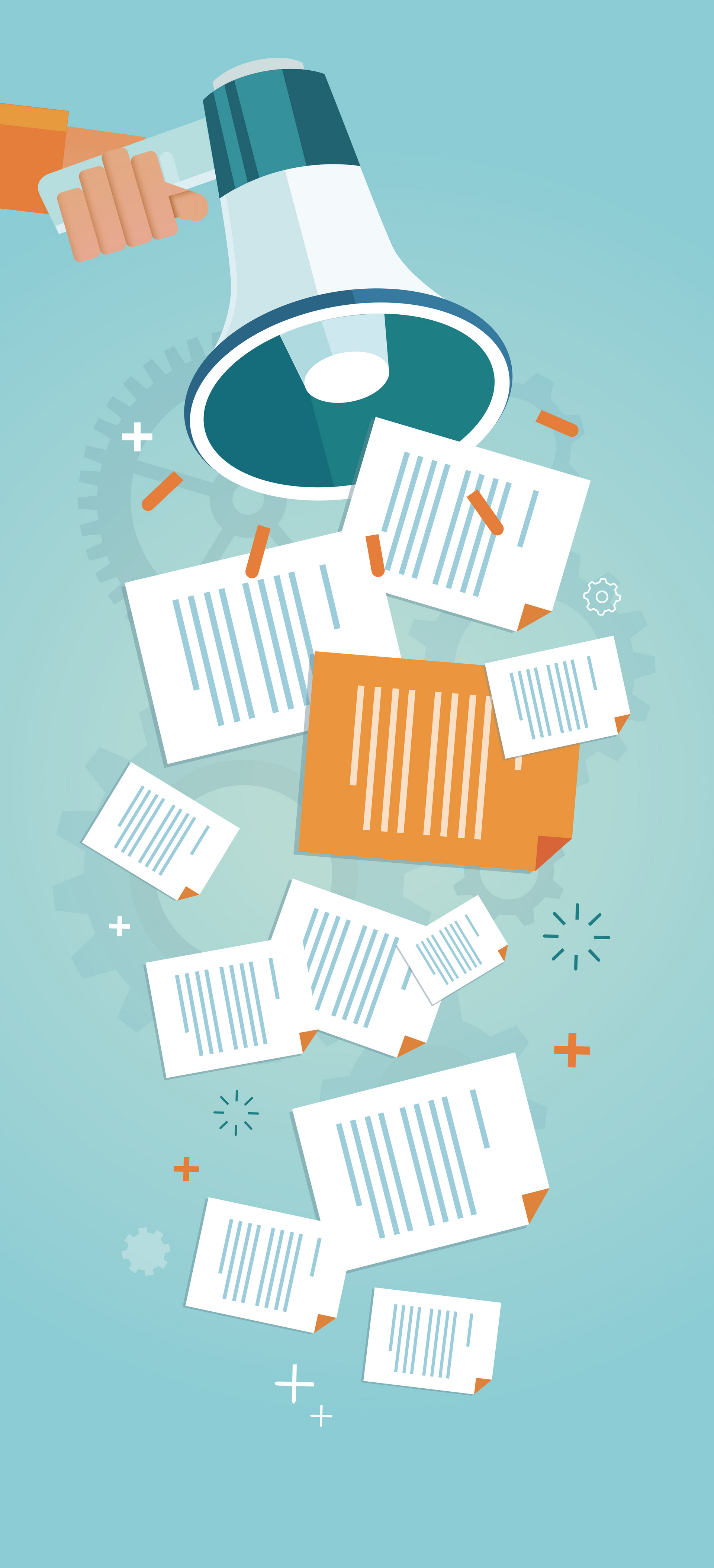 Femme assise près de la fenêtre, souriante ; vêtements de couleur claire, soleil.