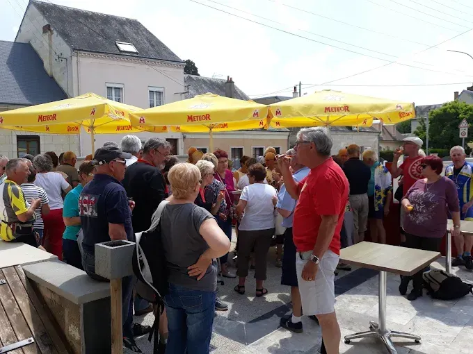 Une équipe dynamique et passionnée pour servir des plats traditionnels