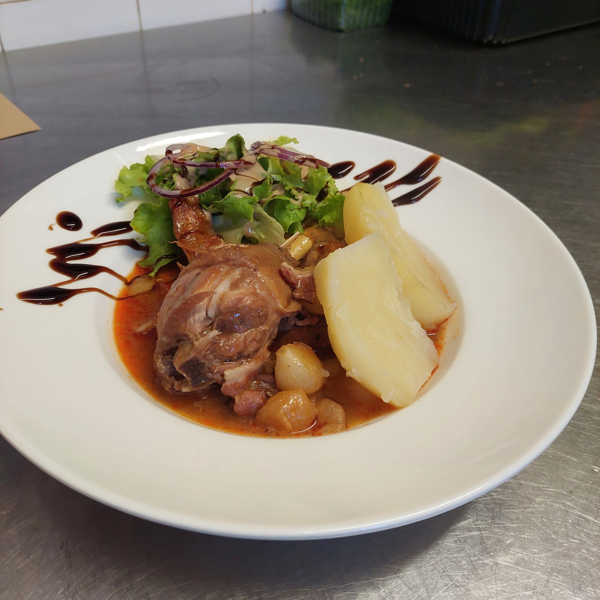Assiette coq au vin