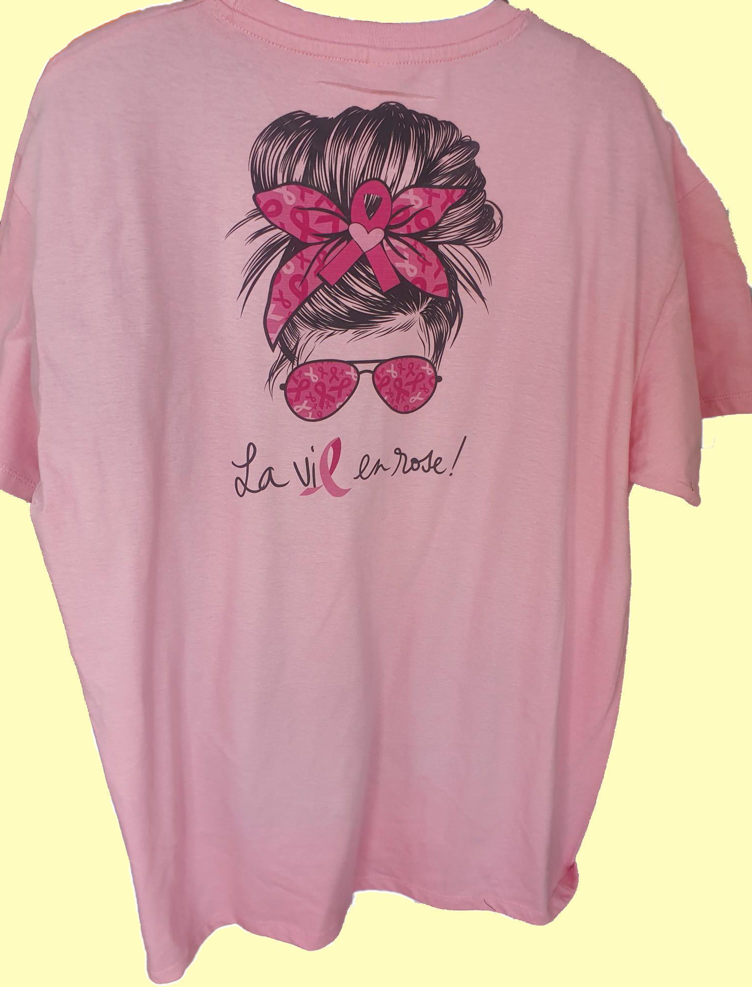 Impression sur un tee-shirt rose