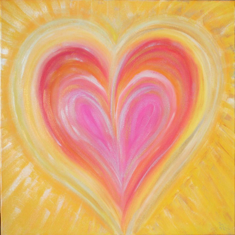 Ein Gemälde eines rosa Herzens auf gelbem Hintergrund.