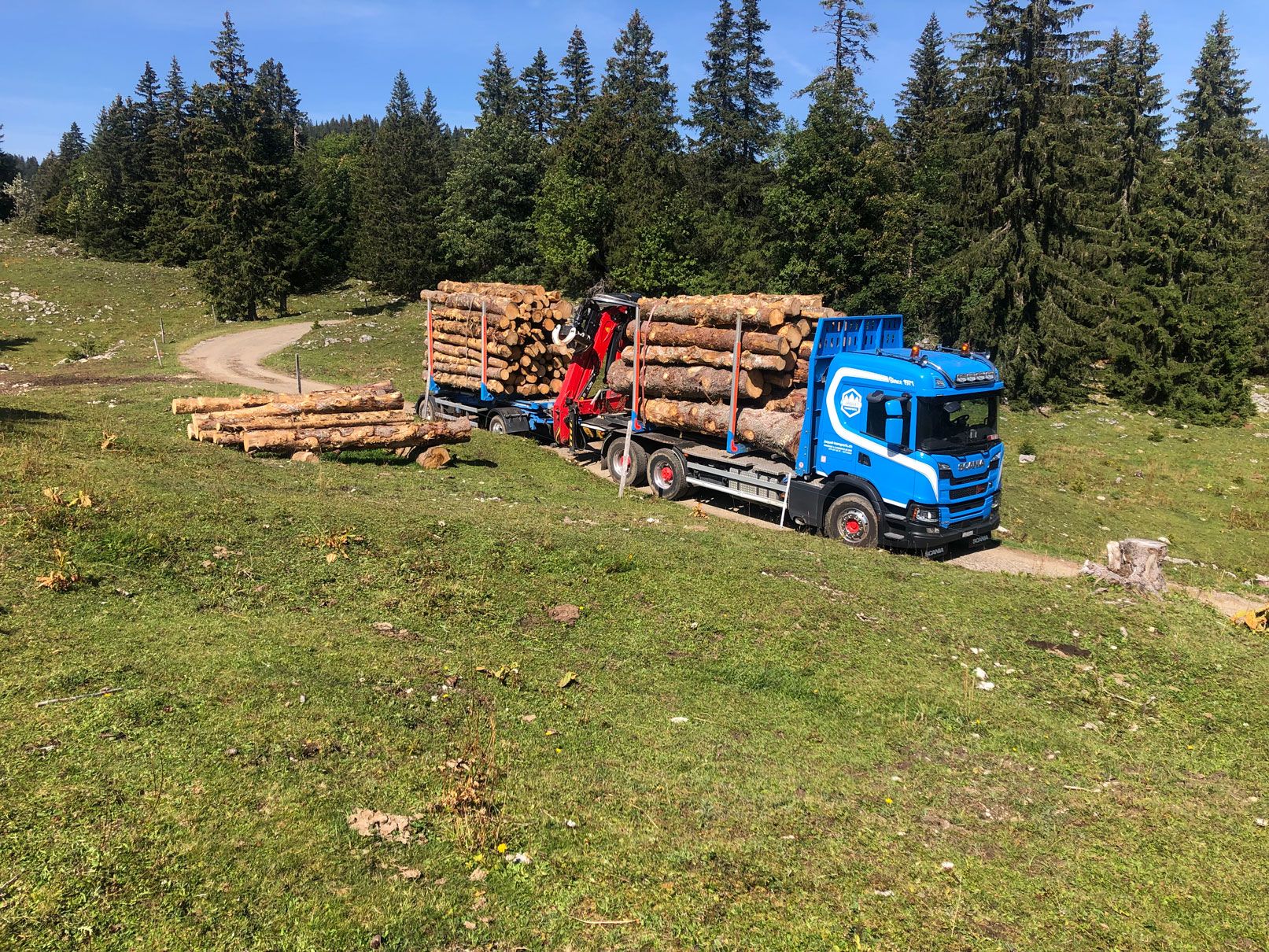 Transport et vente de bois suisse dans le Jura - Jaquet Transport et Commerce de Bois