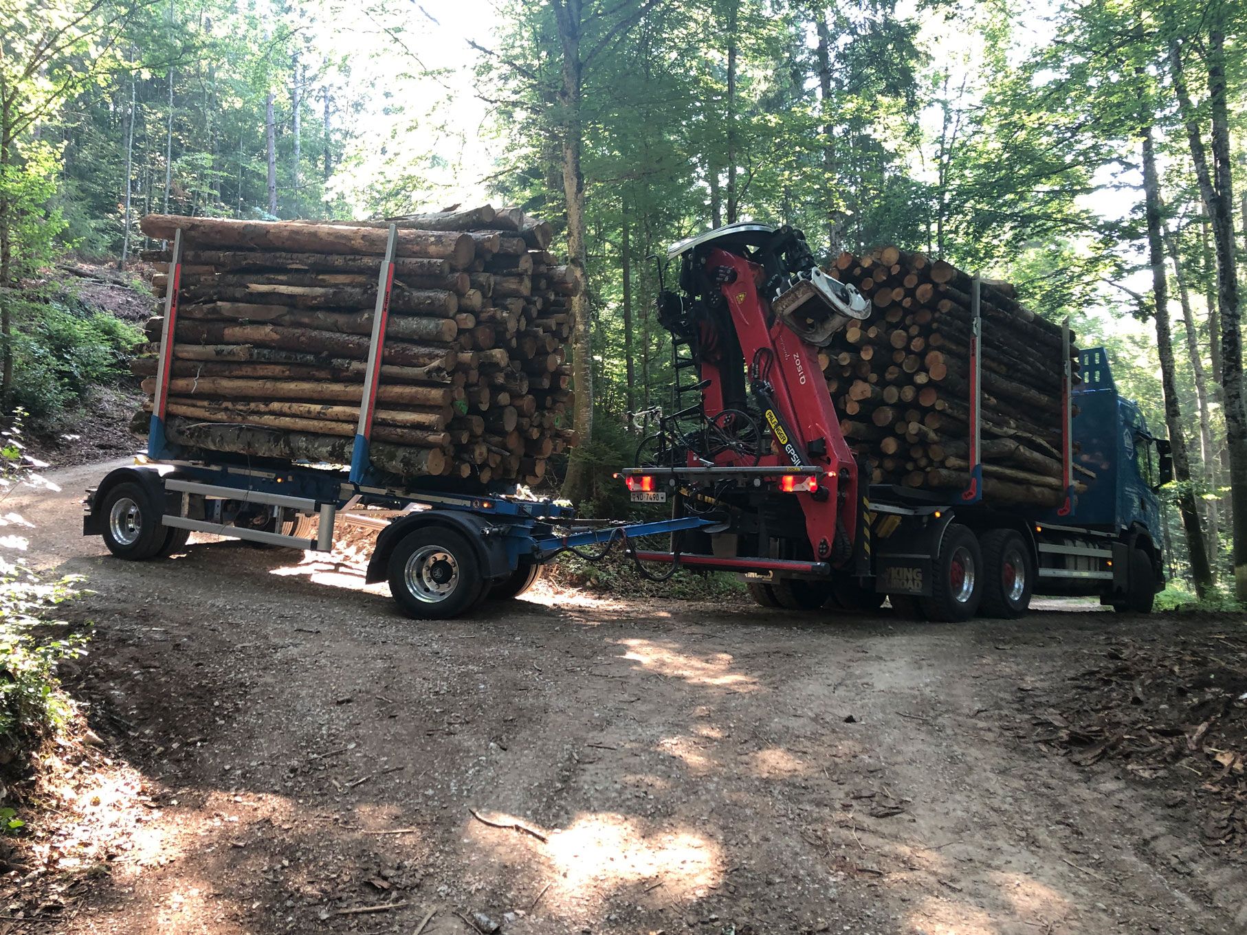 Transport et vente de bois suisse dans le Jura - Jaquet Transport et Commerce de Bois
