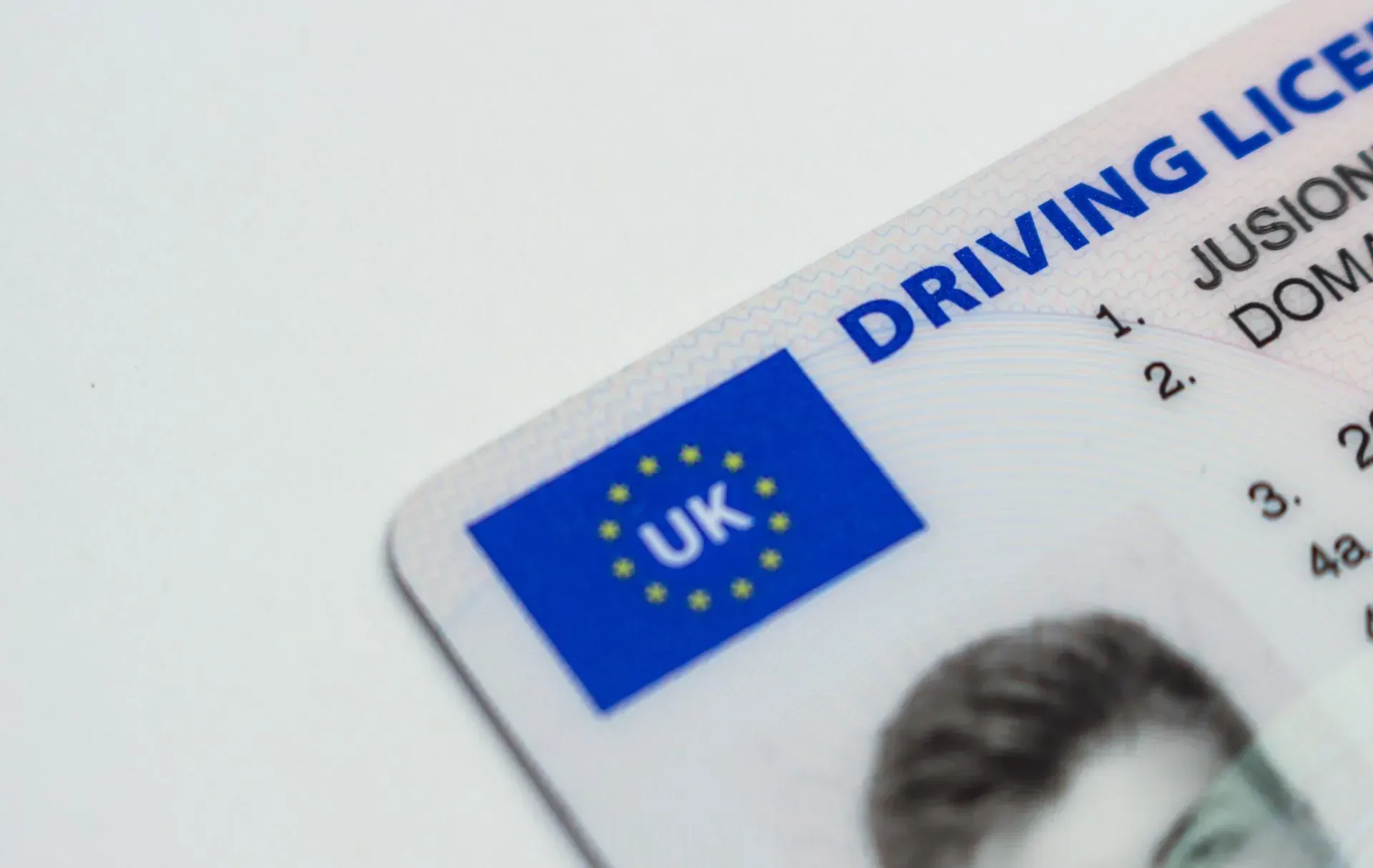 Eine Nahaufnahme eines Führerscheins