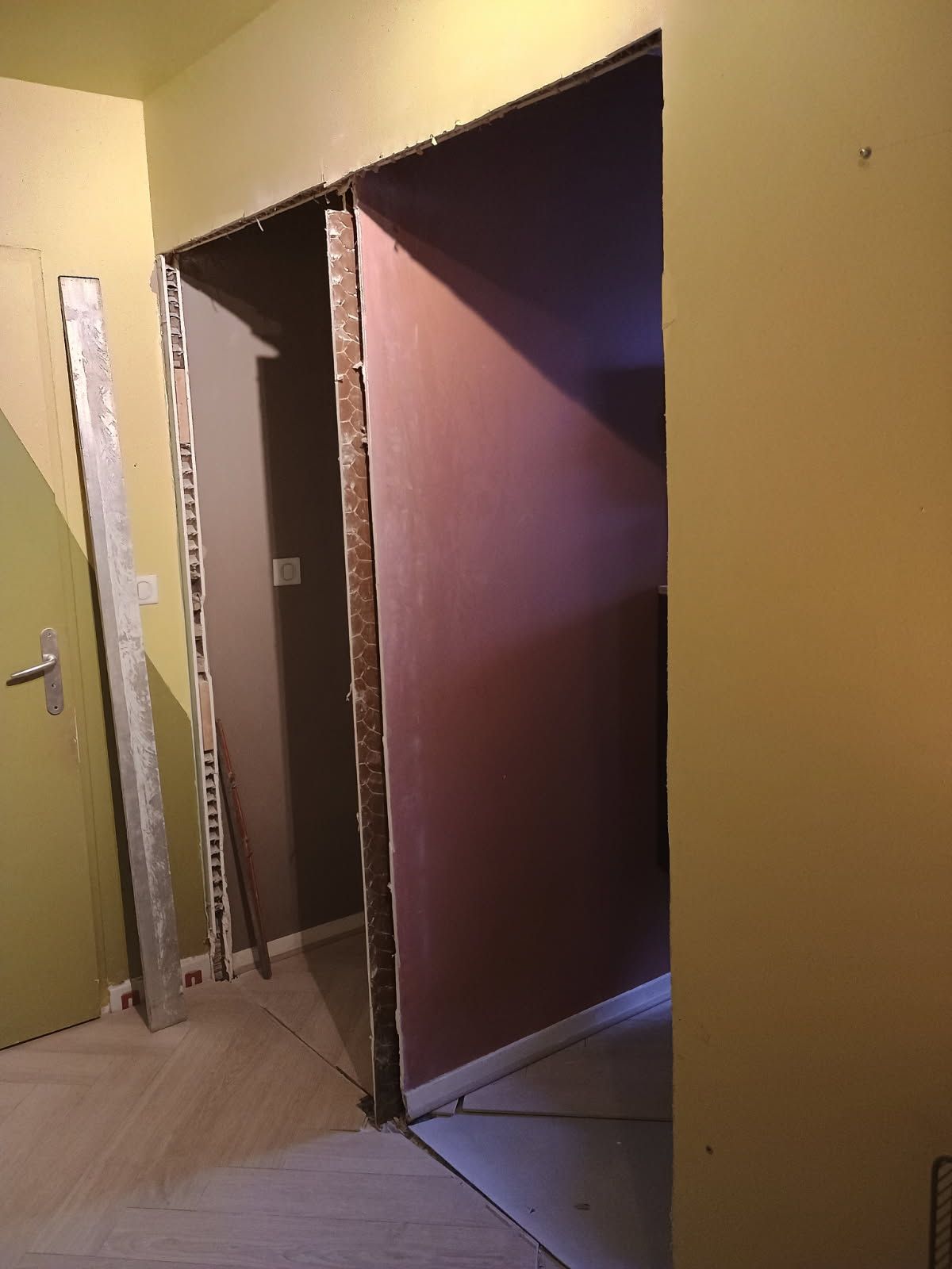 Chantier pose de menuiserie