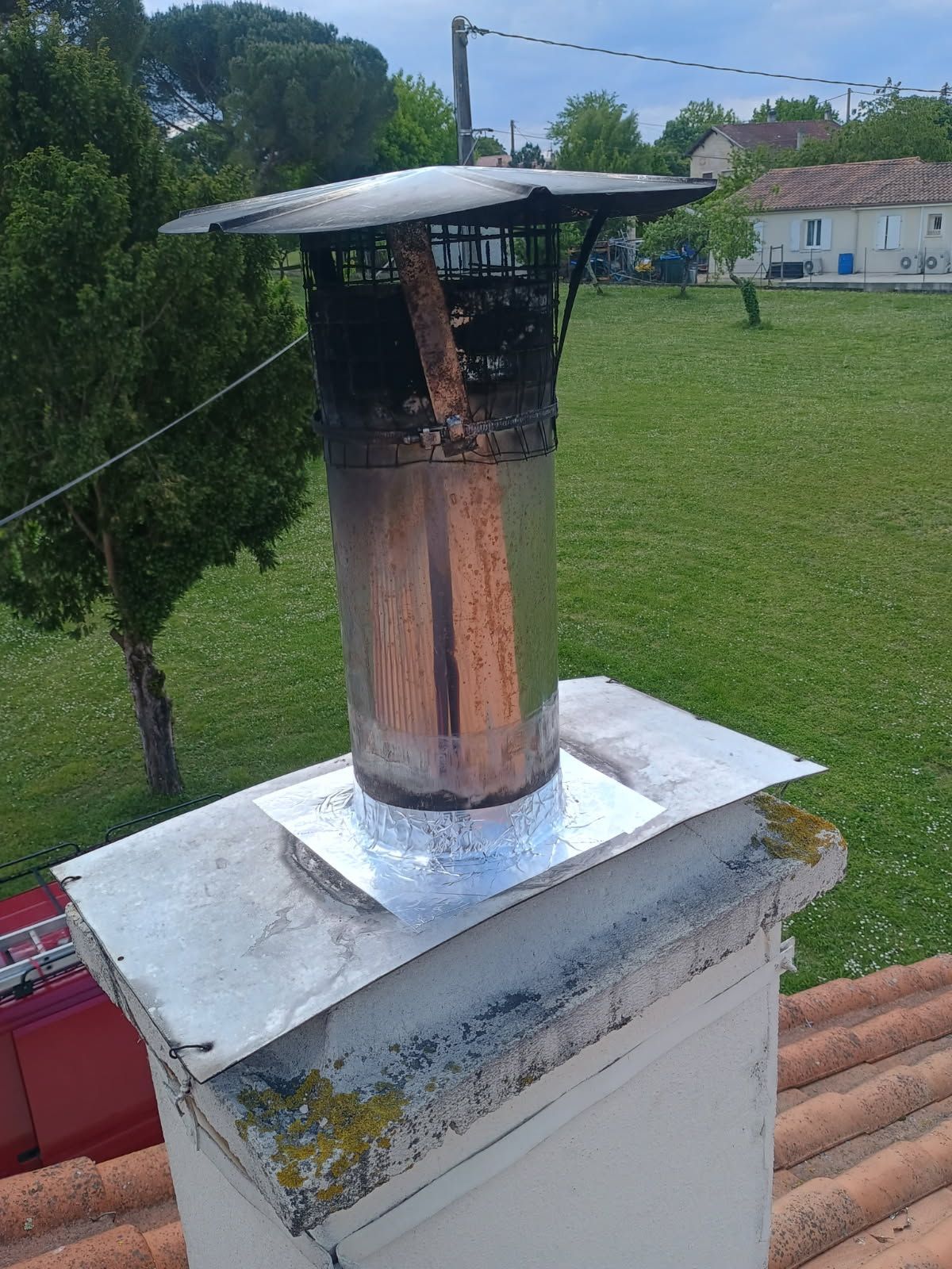 Pose d'entourage sur conduit