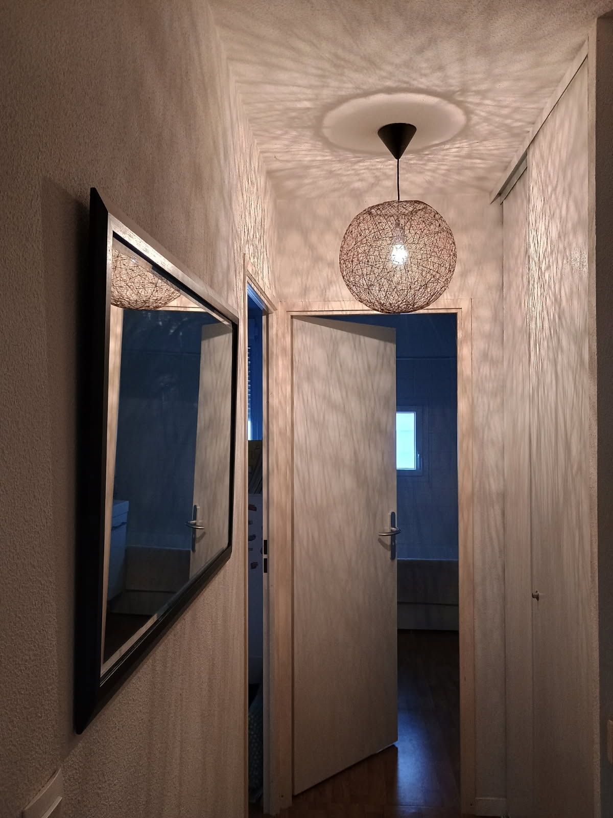 Révision de l'éclairage dans le couloir