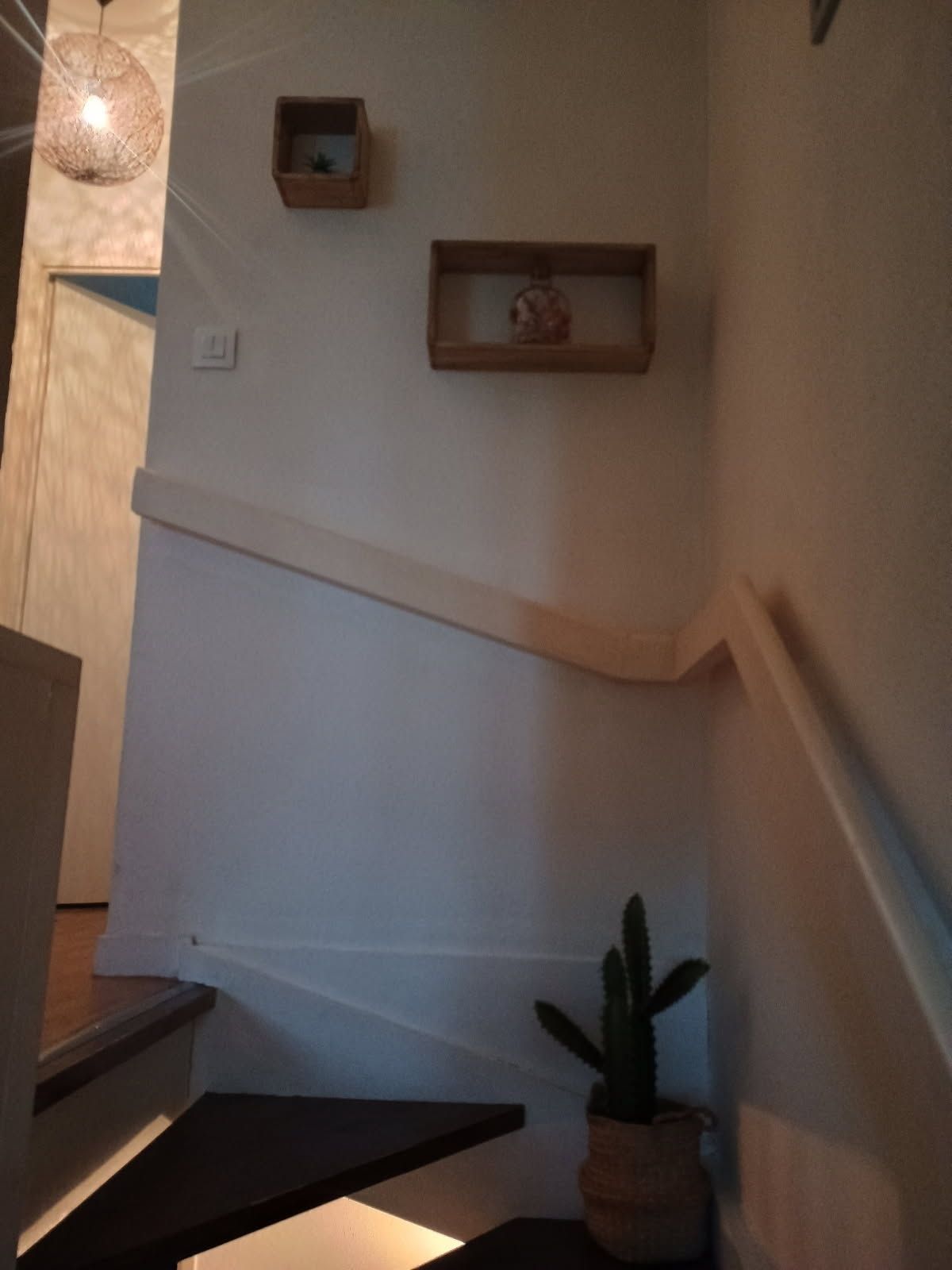 Peinture dans une cage d'escaliers