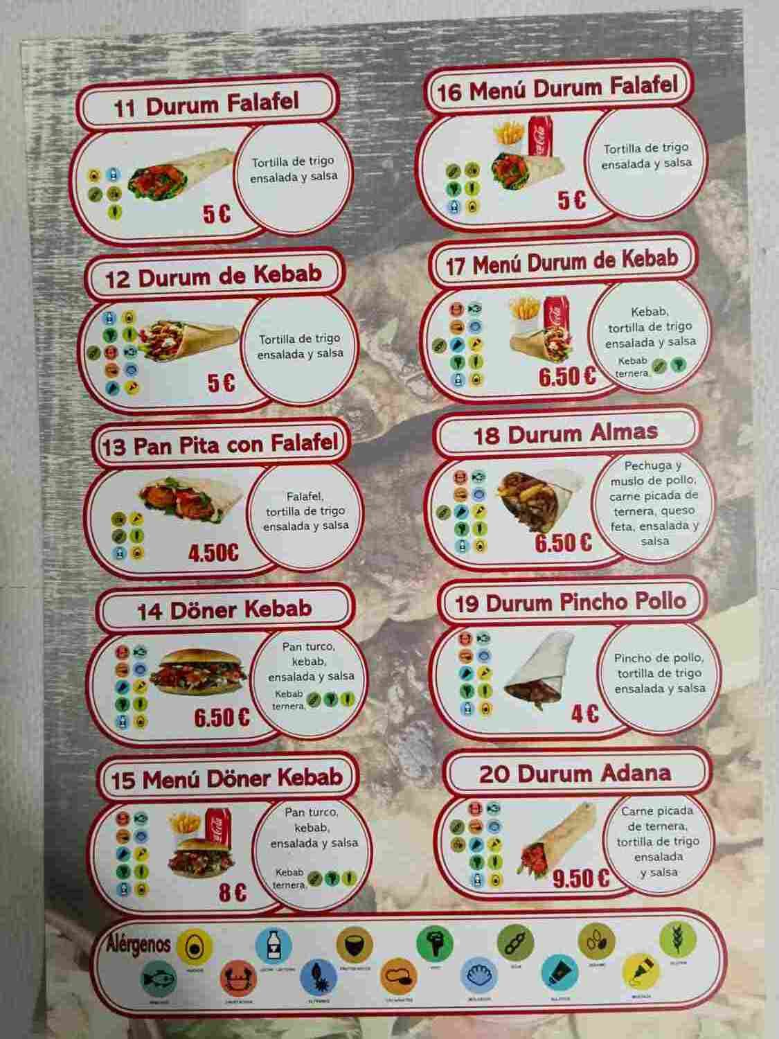 Cartel de menú de restaurante con ocho platos, cada uno en un recuadro con borde rojo, precio y foto.