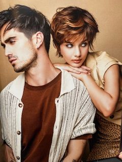 Couple avec coupe courte et volume