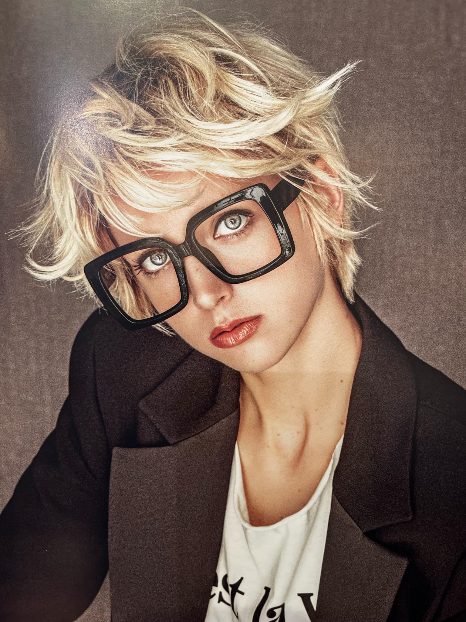 Du caractère, vague blond clair