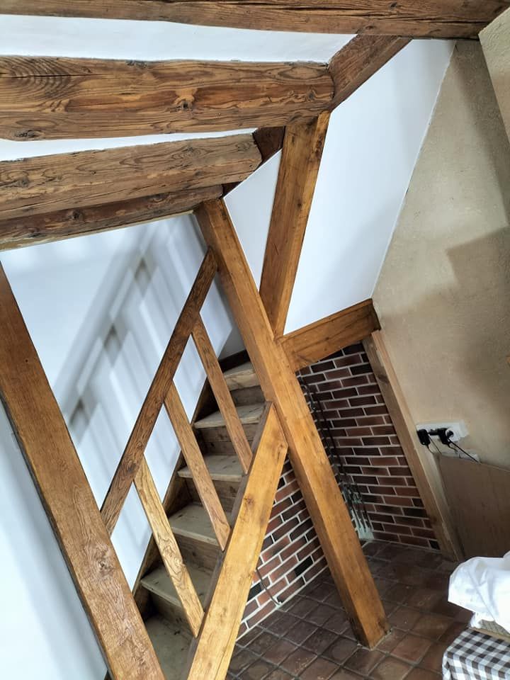 Peinture sous l'escalier