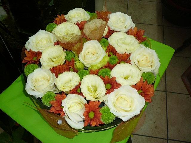 gâteau de fleurs naturelles modèle moyen
