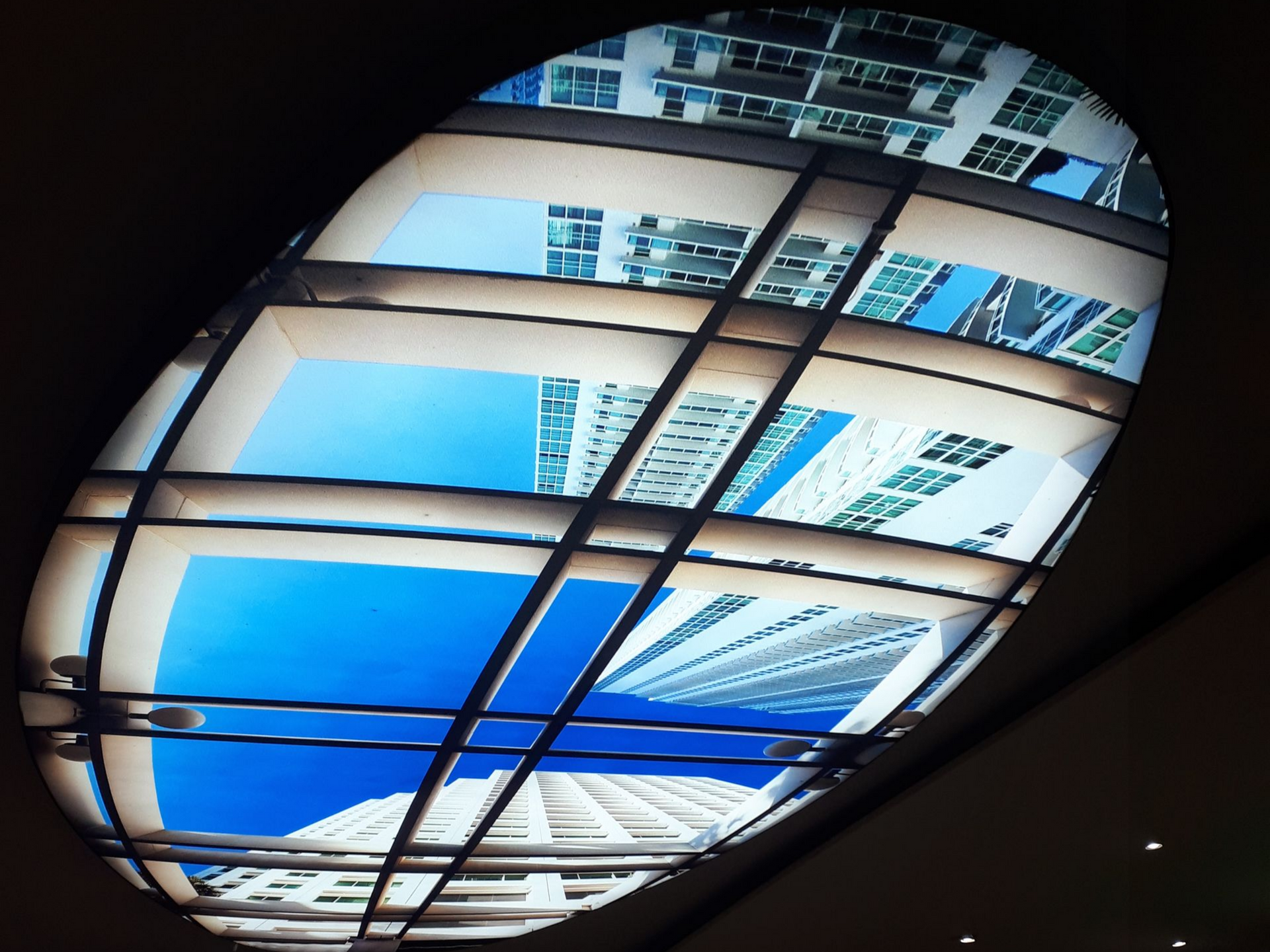 Plafond backlight.