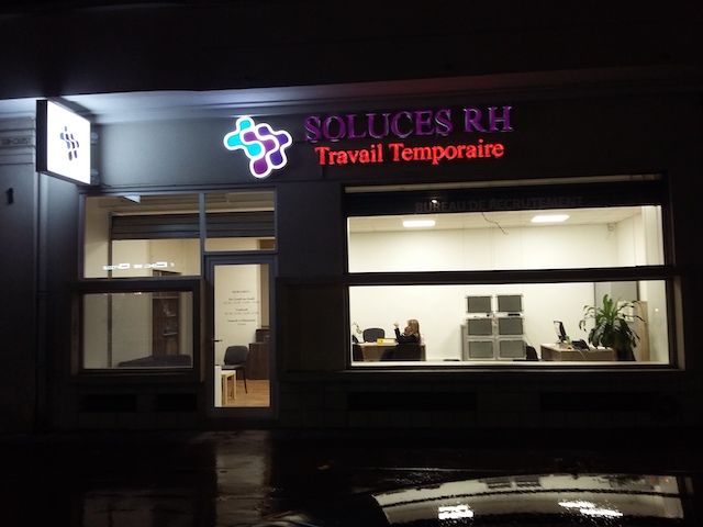 Enseigne et signalétique activité tertiaire 10