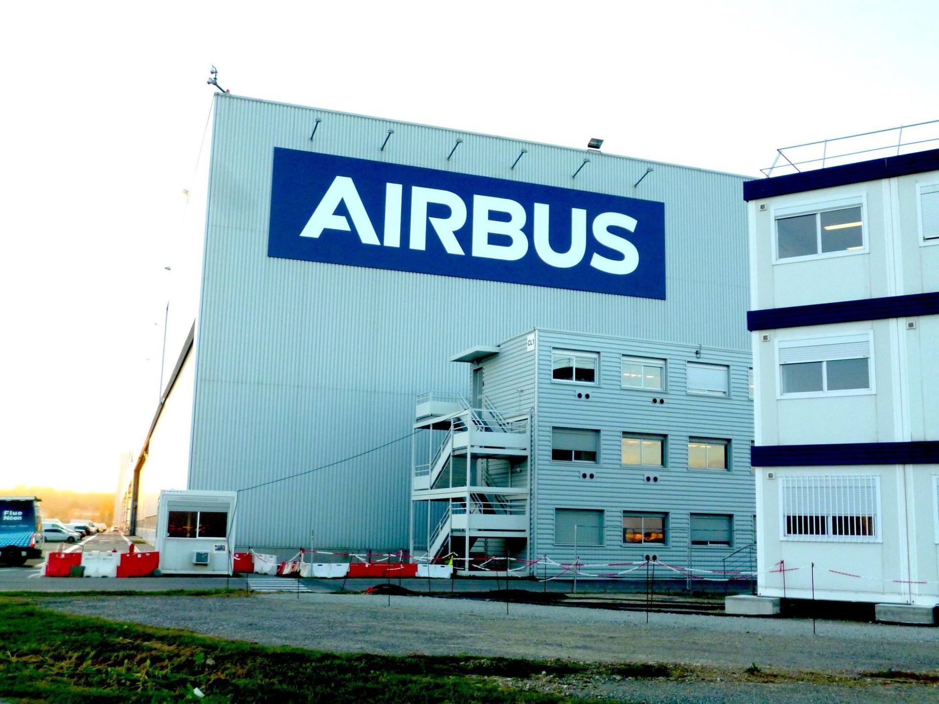 Esneigne et signalétique d'industrie 3