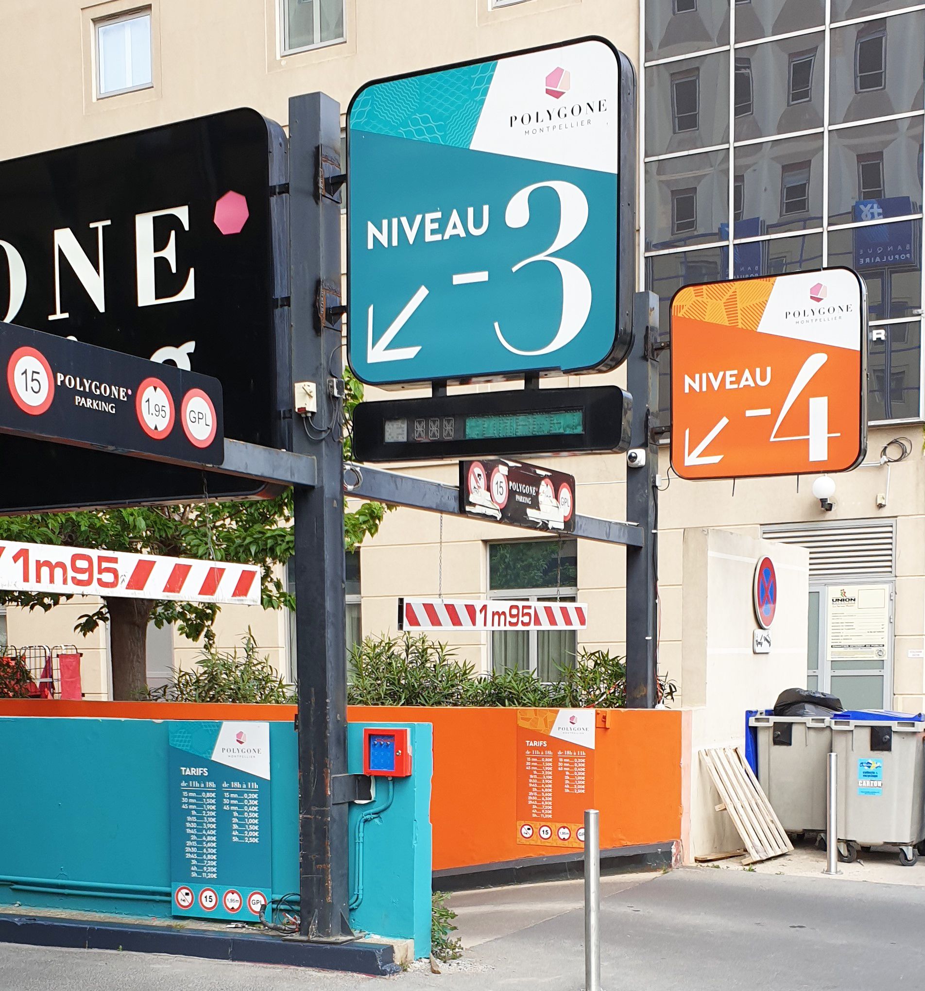 Enseigne et signalétique centres commerciaux 3