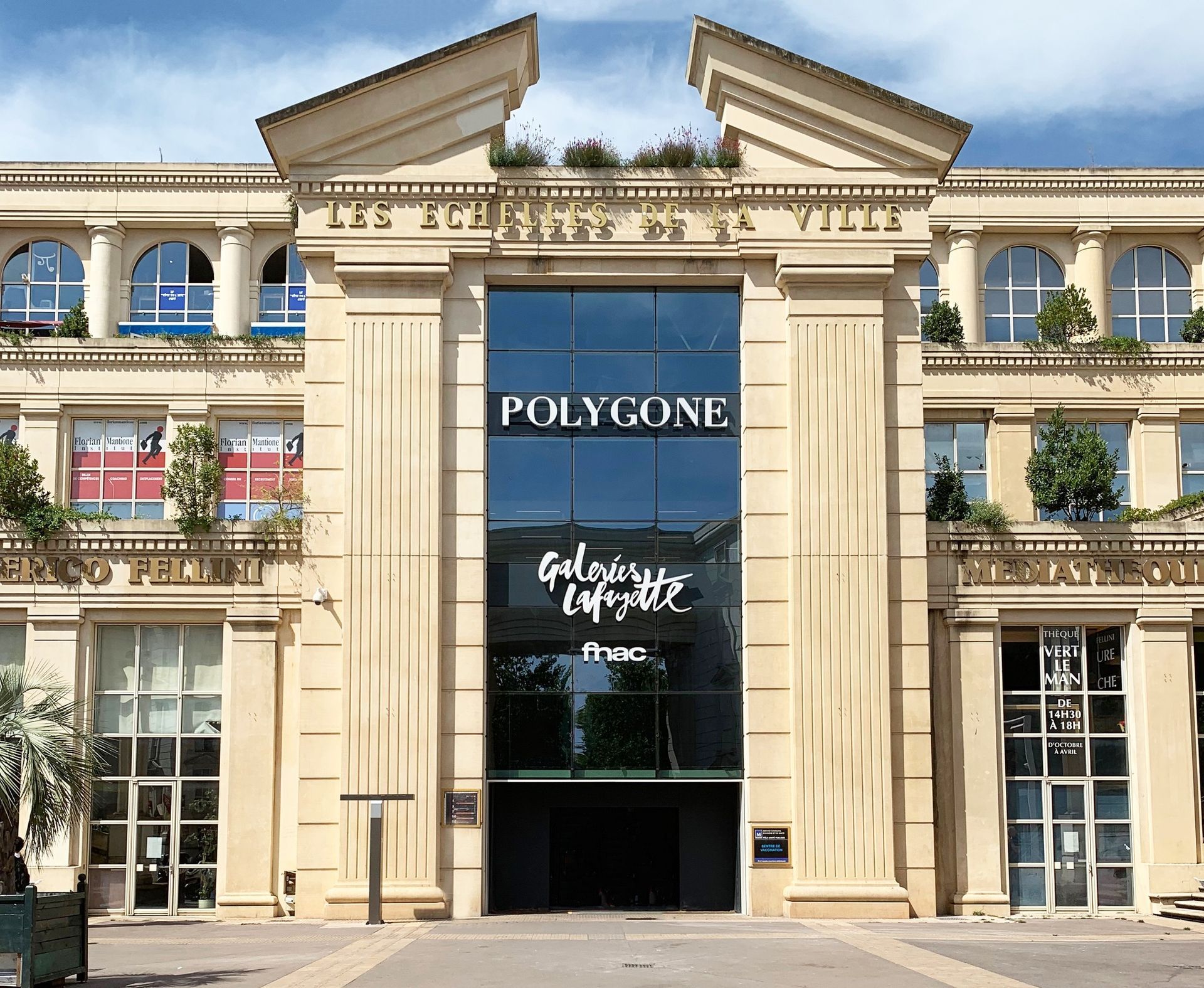 Enseigne et signalétique centres commerciaux 2