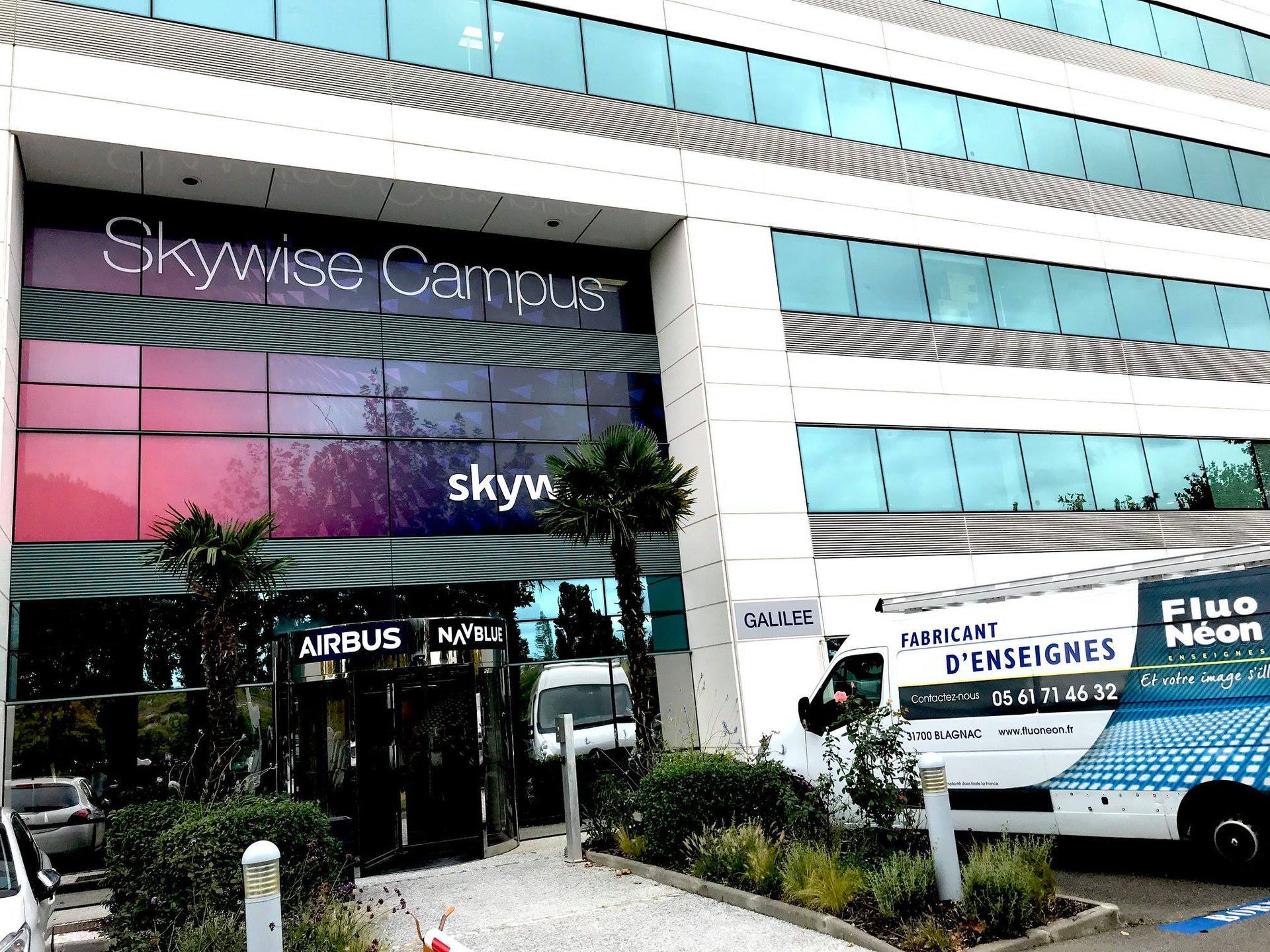 Esneigne et signalétique d'industrie 6