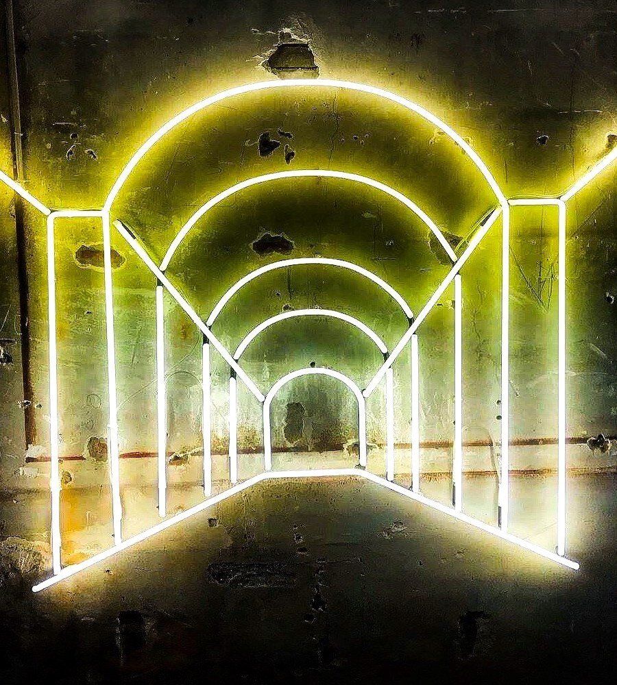 Enseignes néons et soulignements