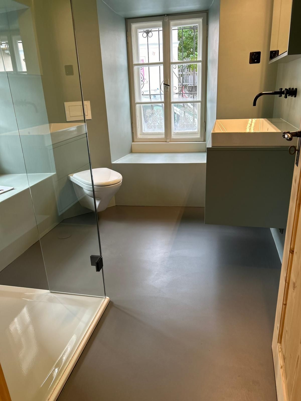 Leiter, Malerutensilien, Farbpalette