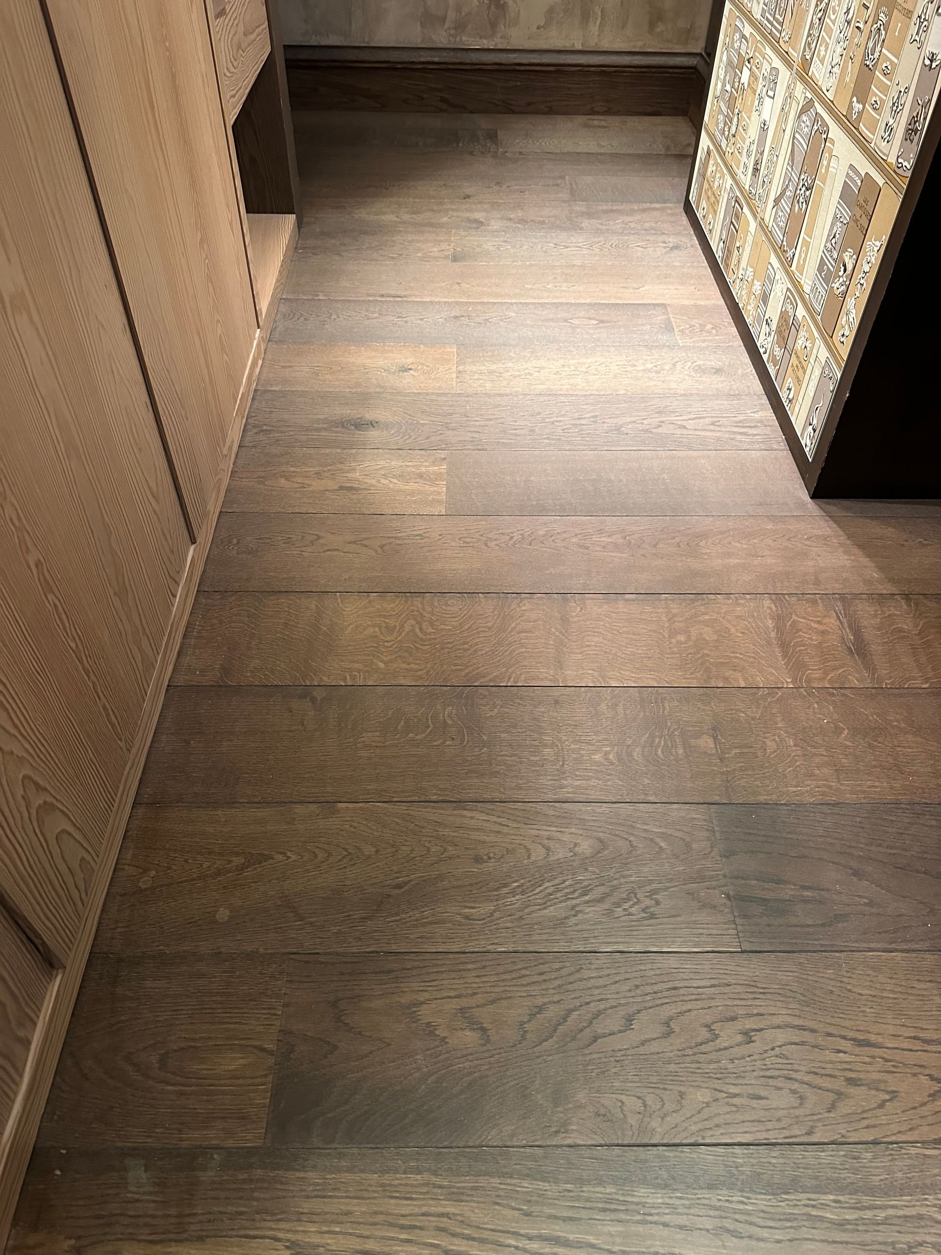 Un mur de carrelage.