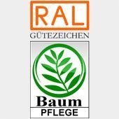 Ein Logo für RAL Baum Pflege mit einem grünen Blatt in einem Kreis.