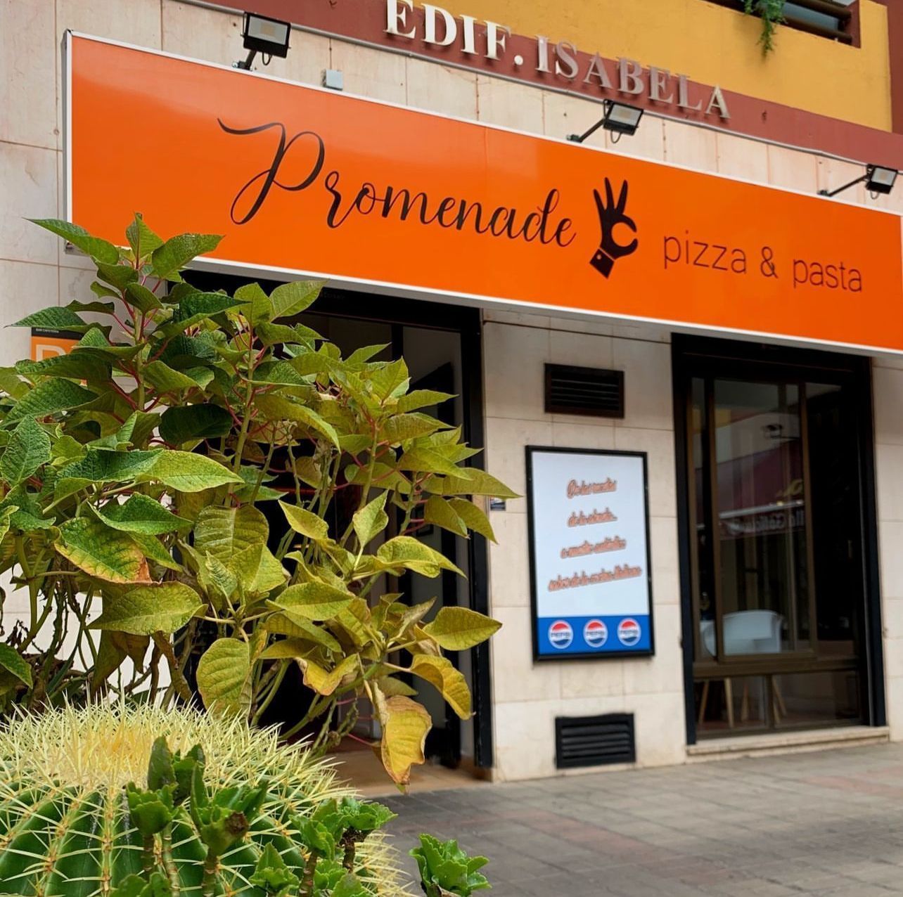 Exterior del restaurante: cartel