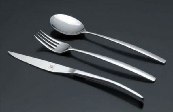 cuchillo, tenedor y cuchara