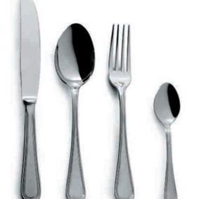 juego de cuchillo, cuchara, tenedor y cuchara pequeña