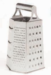 Un rallador de acero inoxidable con mango sobre un fondo blanco.