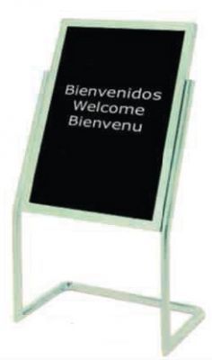 Un cartel que dice Bienvenidos, bienvenidos, bienvenu.