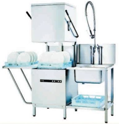 Un lavavajillas de acero inoxidable con un fregadero debajo.