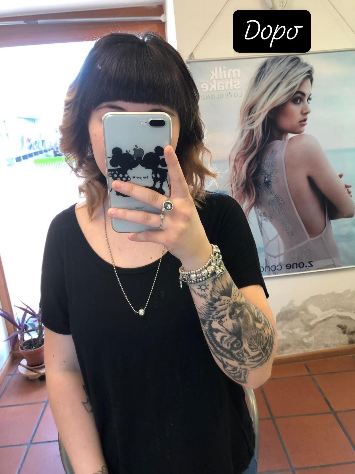 ragazza con taglio di tendenza - Salone Rosita