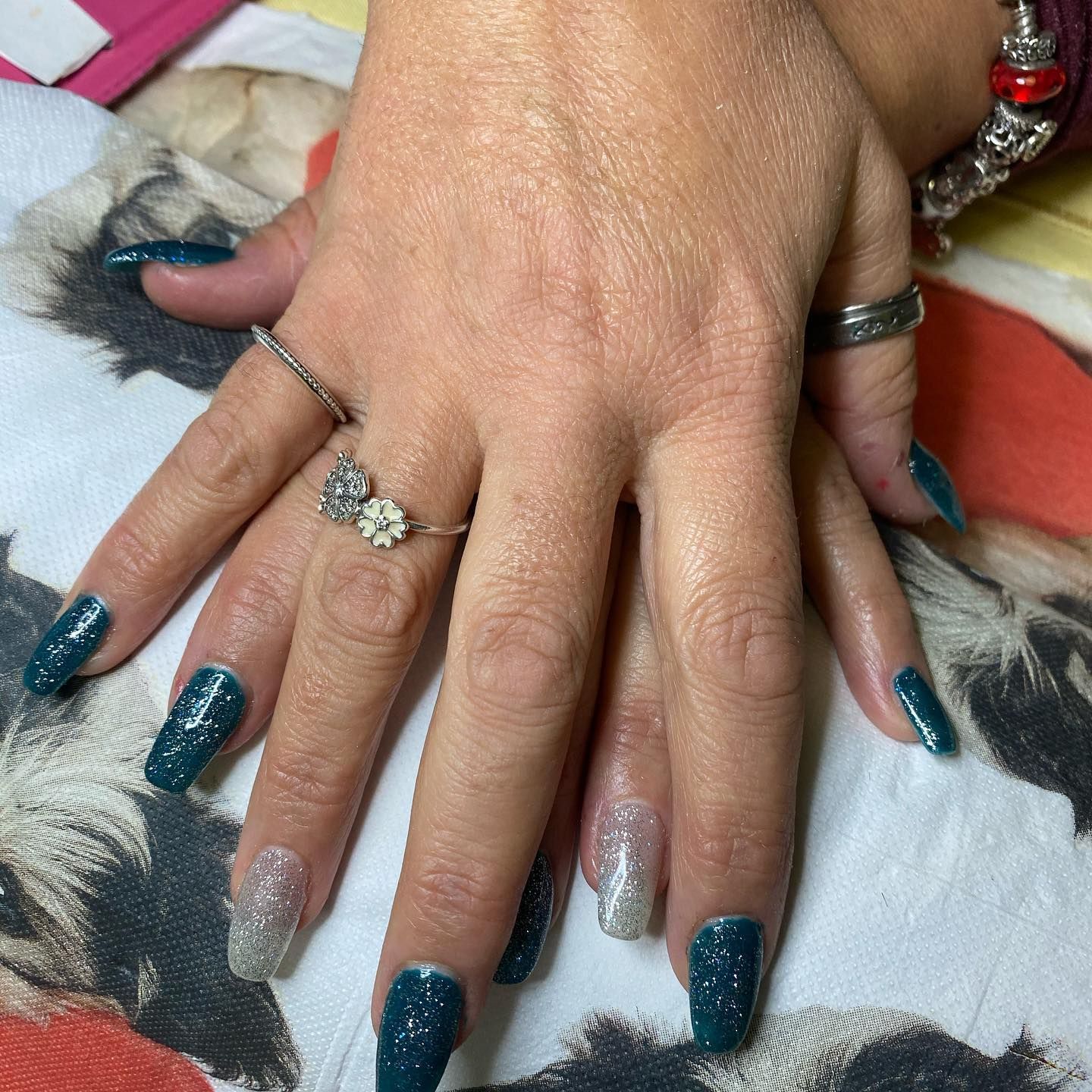 mani dopo una seduta dall'estetista - Salone Rosita