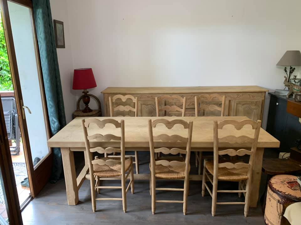 Décapage d'une salle à manger