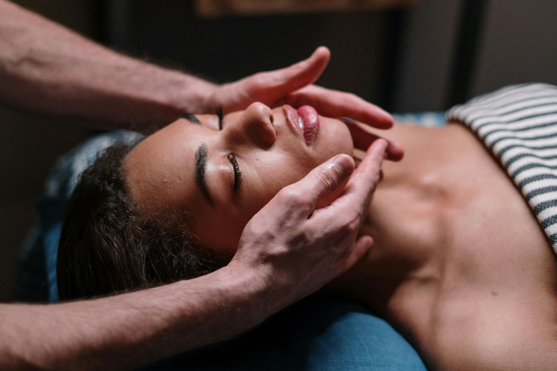 Estetica il Benessere delle Donne - Massaggi viso