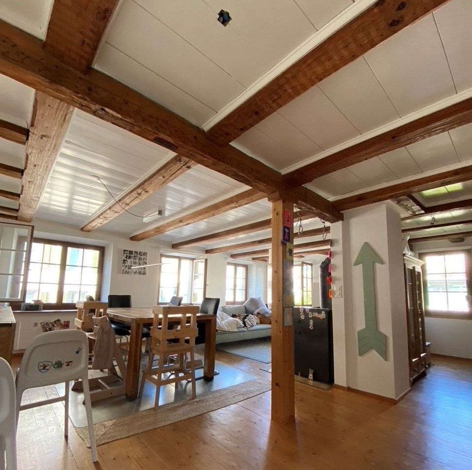 Schiavano Bodenarbeiten Beläge Technken Maler Tapeten Böden