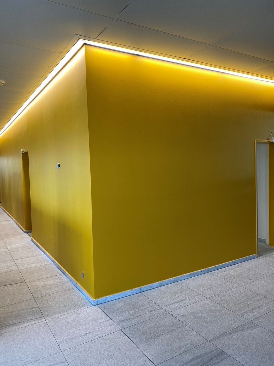 Schiavano Bodenarbeiten Beläge Technken Maler Tapeten Böden