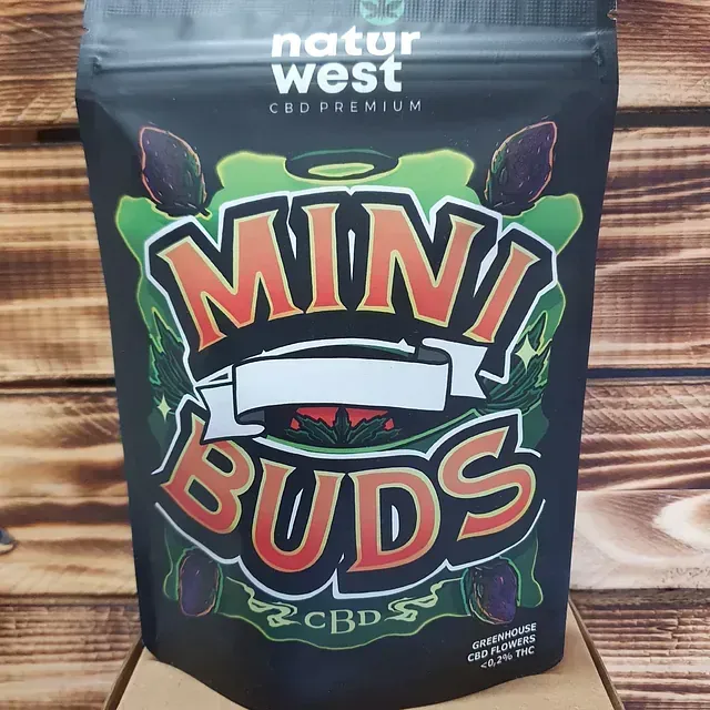Una bolsa de mini cogollos de Natur West
