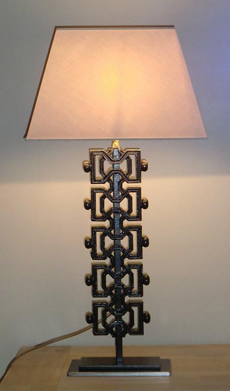 Lampe en métal forgé