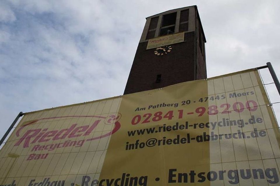 Abbrucharbeiten der Riedel Rückbau GmbH