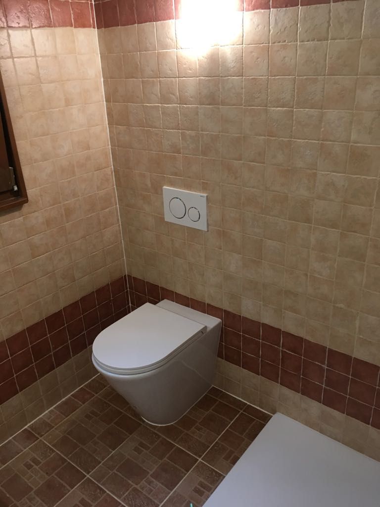 Bagno con piastrelle in cotto - Ripelio Sagl Pregassona