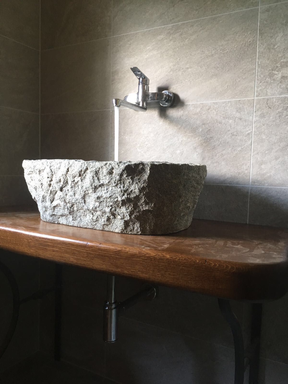 Lavandino in pietra - Ripelio Sagl Pregassona