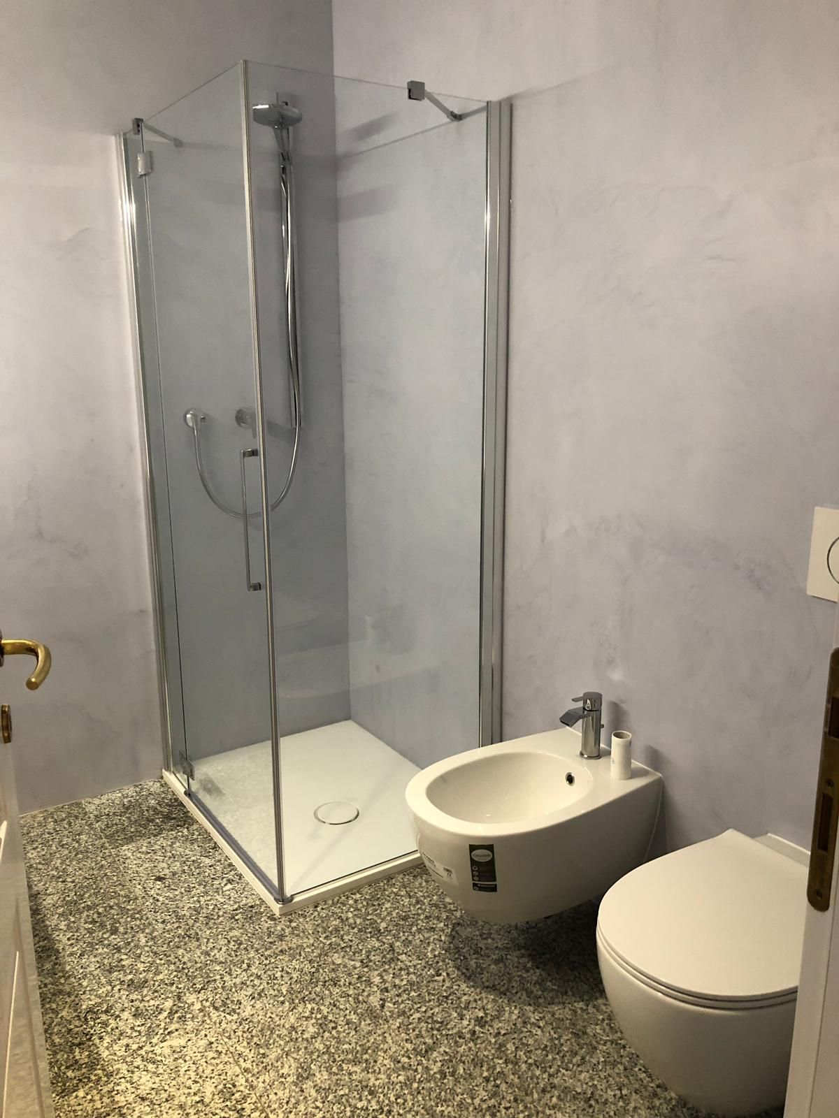 Ristrutturazione bagno in ceramica - Ripelio Sagl Pregassona