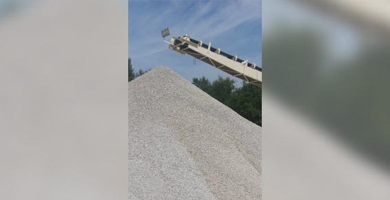 Location de camions 15 tonnes pour béton, sables et granulats